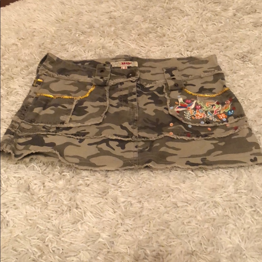 Canoufrage pattern skirt